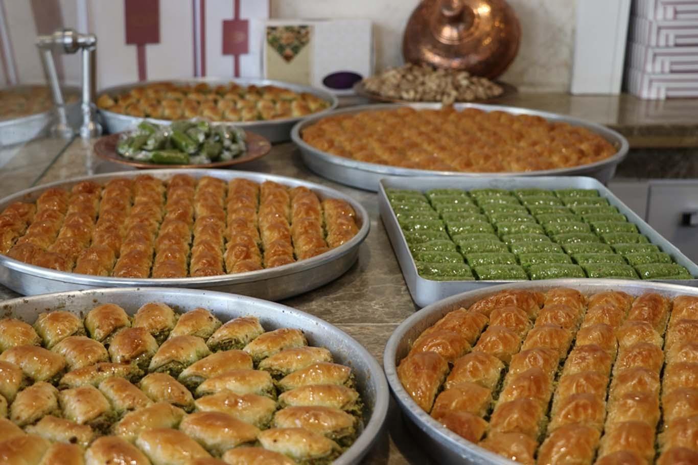 Bayramda baklavaya zam yok, kargolar ücretsiz Bayramda baklavaya zam yok, kargolar ücretsiz